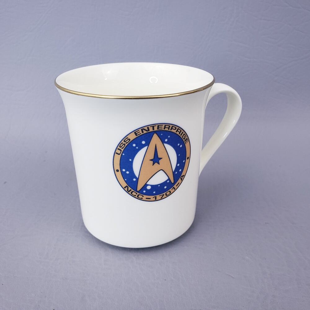 1992 Pfaltzgraff Star Trek USS Enterprise Porcelain Mug